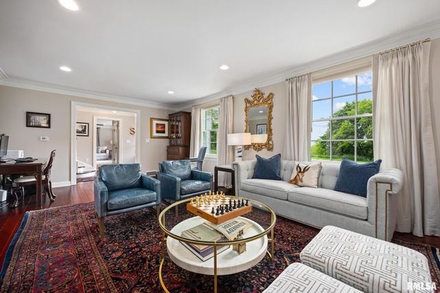 4407 N GRANDVIEW Drive, Peoria Heights, IL 61616