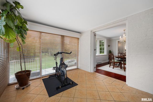 4407 N GRANDVIEW Drive, Peoria Heights, IL 61616