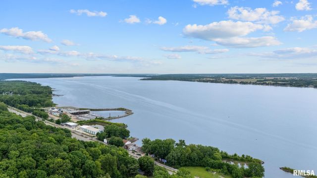 4407 N GRANDVIEW Drive, Peoria Heights, IL 61616