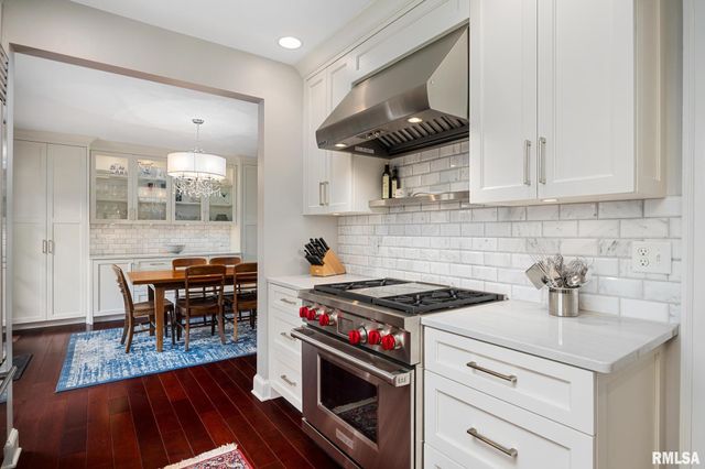 4407 N GRANDVIEW Drive, Peoria Heights, IL 61616