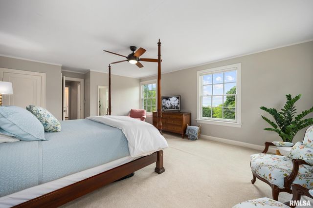 4407 N GRANDVIEW Drive, Peoria Heights, IL 61616