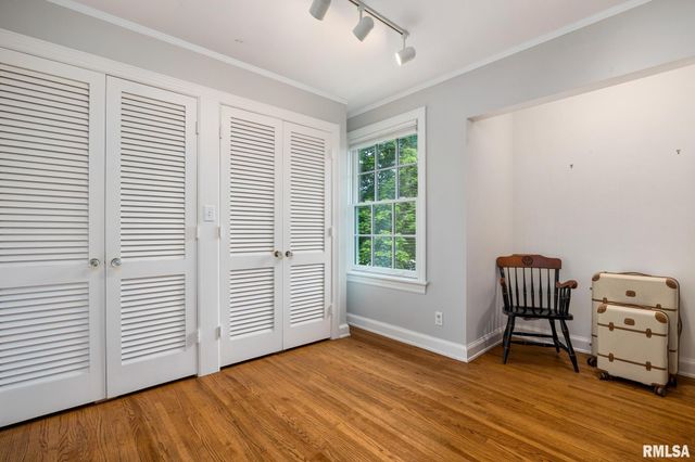 4407 N GRANDVIEW Drive, Peoria Heights, IL 61616