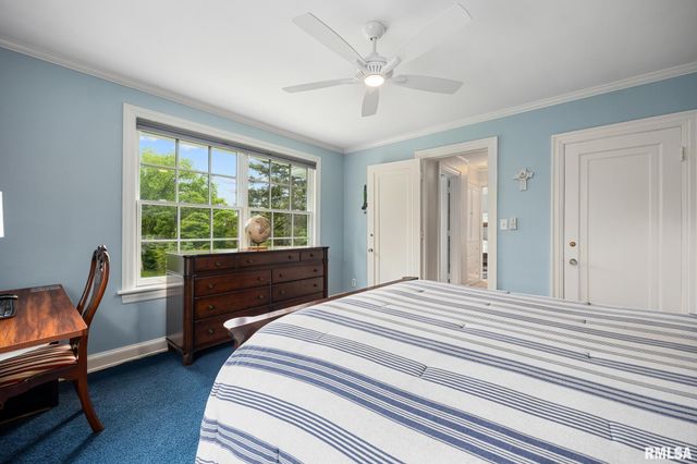 4407 N GRANDVIEW Drive, Peoria Heights, IL 61616