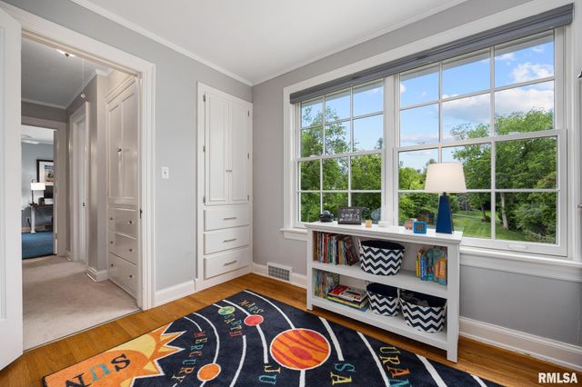 4407 N GRANDVIEW Drive, Peoria Heights, IL 61616