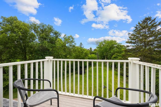 4407 N GRANDVIEW Drive, Peoria Heights, IL 61616