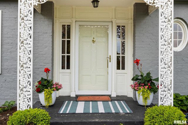 4407 N GRANDVIEW Drive, Peoria Heights, IL 61616