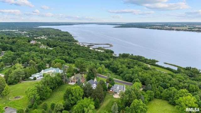 4407 N GRANDVIEW Drive, Peoria Heights, IL 61616