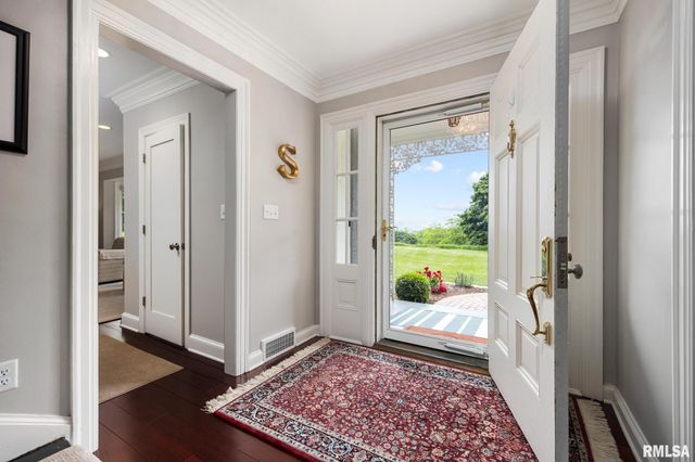 4407 N GRANDVIEW Drive, Peoria Heights, IL 61616