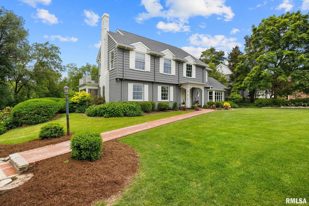 4407 N GRANDVIEW Drive, Peoria Heights, IL 61616