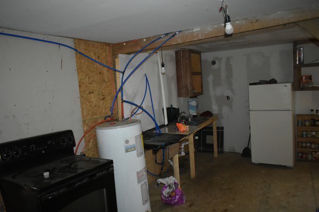 256 Maggart Rd, Elmwood, TN 38560