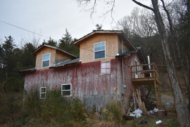 256 Maggart Rd, Elmwood, TN 38560