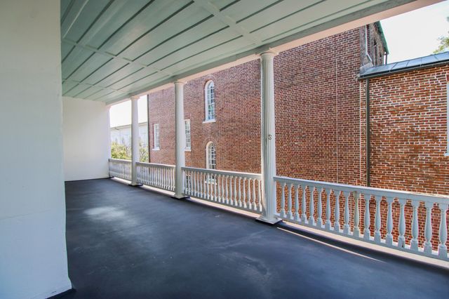 23 Archdale Street E, Charleston, SC 29401
