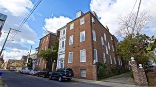 23 Archdale Street E, Charleston, SC 29401