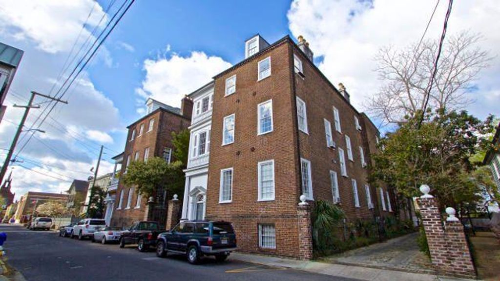 23 Archdale Street E, Charleston, SC 29401