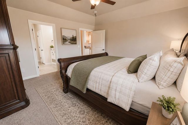 12013 SW 45th Terrace, Mustang, OK 73064