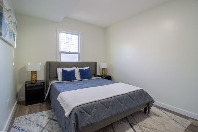 9821 Natoma Avenue, Oak Lawn, IL 60453