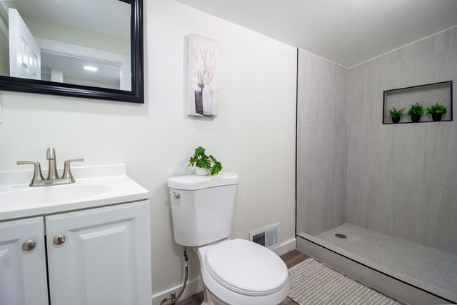 9821 Natoma Avenue, Oak Lawn, IL 60453