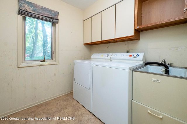 1767 Sashabaw Drive, Okemos, MI 48864