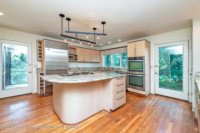 1767 Sashabaw Drive, Okemos, MI 48864