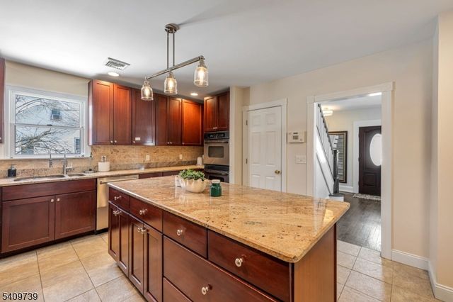 15 S Belair Ave, Hanover Twp., NJ 07927