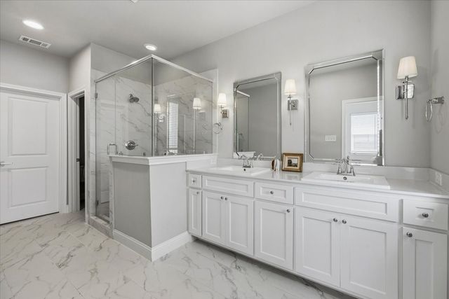 6346 Oakbend Circle 6346, Fort Worth, TX 76132