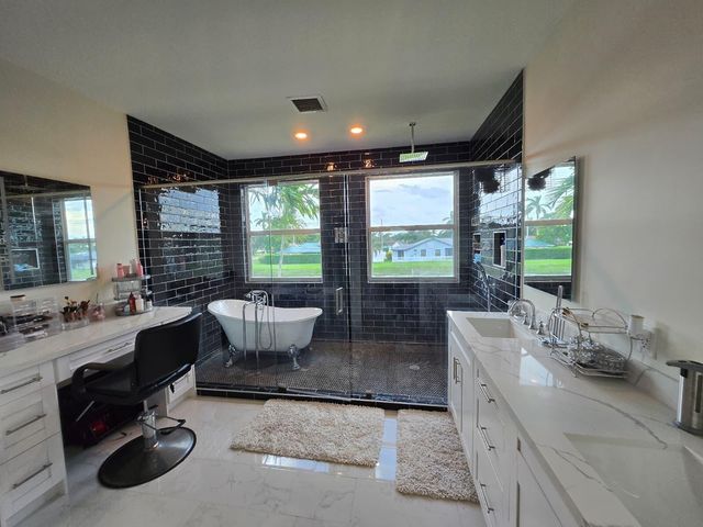 4102 Artesa Drive, Boynton Beach, FL 33436