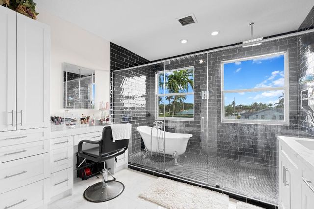 4102 Artesa Drive, Boynton Beach, FL 33436