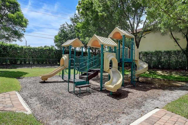 4102 Artesa Drive, Boynton Beach, FL 33436