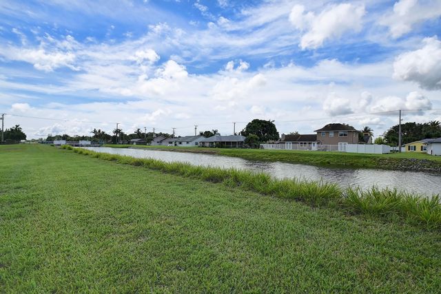 4102 Artesa Drive, Boynton Beach, FL 33436