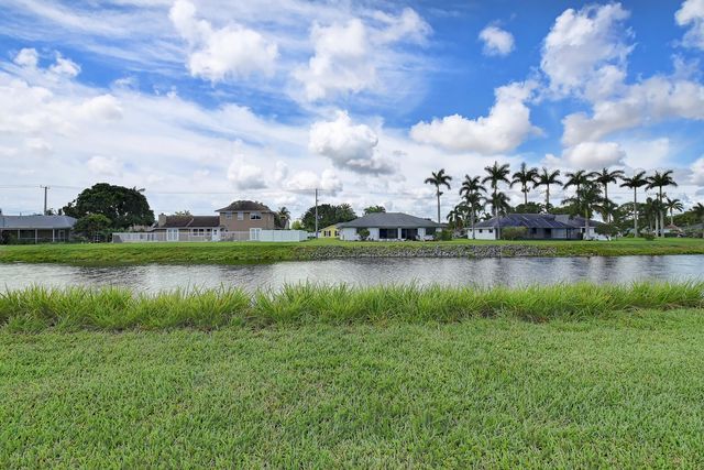 4102 Artesa Drive, Boynton Beach, FL 33436