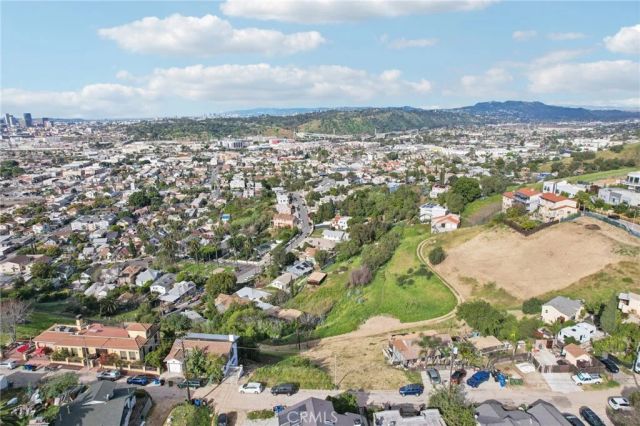 2701 N Thomas, Los Angeles, CA 90031