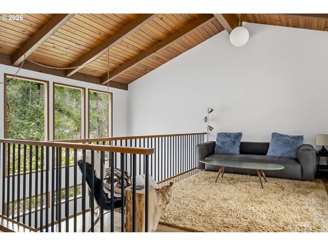 55475 Se WHITE CAP Ln, Sandy, OR 97055