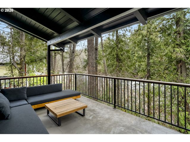 55475 Se WHITE CAP Ln, Sandy, OR 97055
