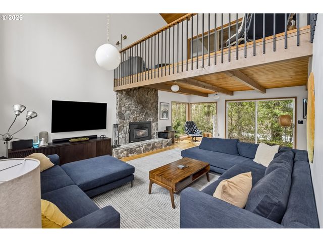 55475 Se WHITE CAP Ln, Sandy, OR 97055