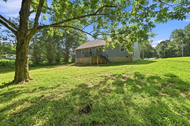 913 Memorial Dr, Paris, TN 38242