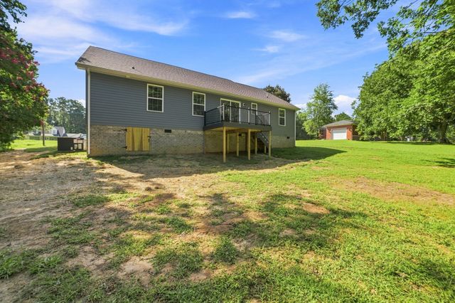 913 Memorial Dr, Paris, TN 38242