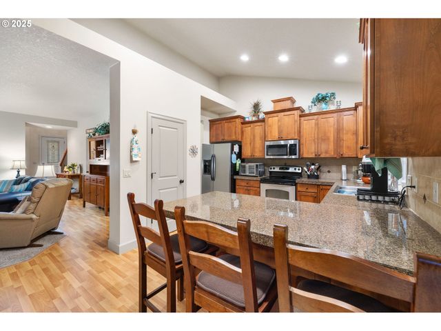 2506 Ne 170TH Ct, Vancouver, WA 98684