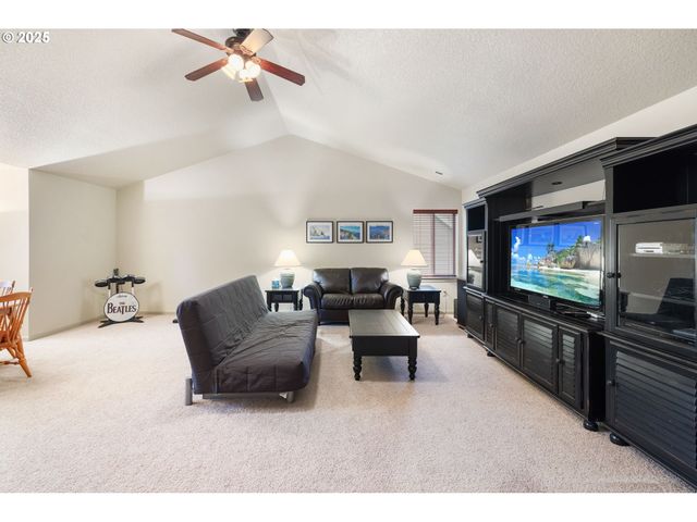 2506 Ne 170TH Ct, Vancouver, WA 98684