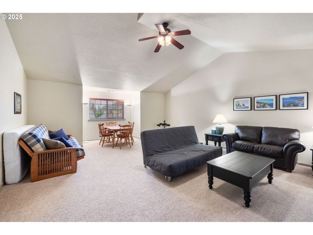 2506 Ne 170TH Ct, Vancouver, WA 98684