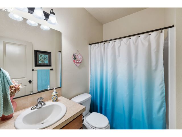 2506 Ne 170TH Ct, Vancouver, WA 98684