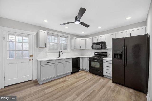 123 PENSDALE ST, Philadelphia, PA 19127