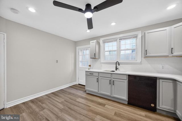 123 PENSDALE ST, Philadelphia, PA 19127