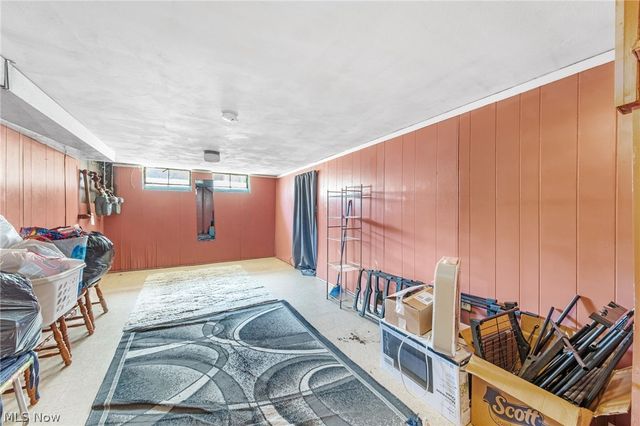 414 E 222nd Street, Euclid, OH 44123