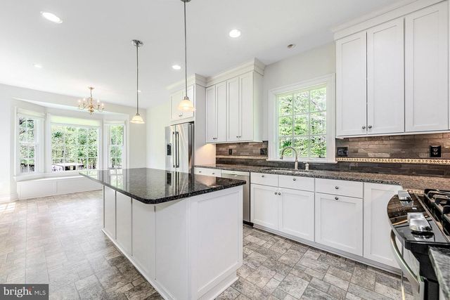 11208 W MONTPELIER RD, Great Falls, VA 22066