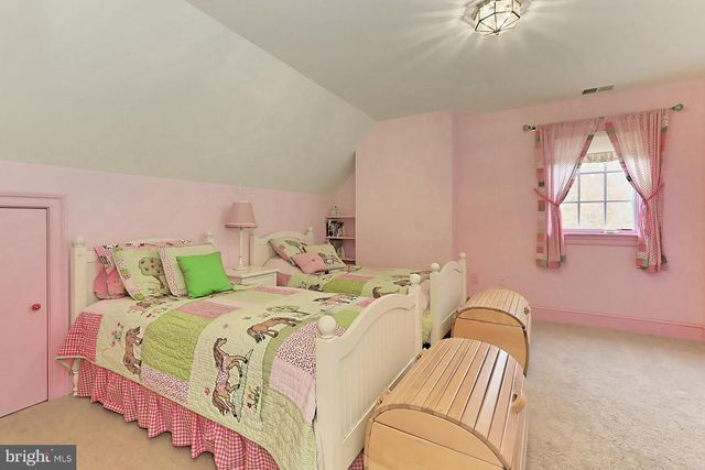 11208 W MONTPELIER RD, Great Falls, VA 22066