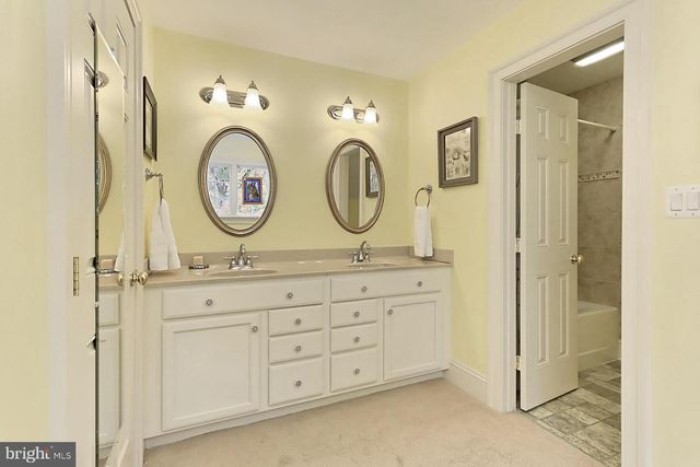 11208 W MONTPELIER RD, Great Falls, VA 22066