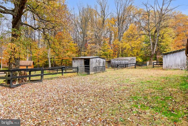11208 W MONTPELIER RD, Great Falls, VA 22066