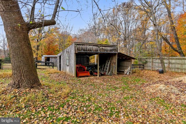 11208 W MONTPELIER RD, Great Falls, VA 22066