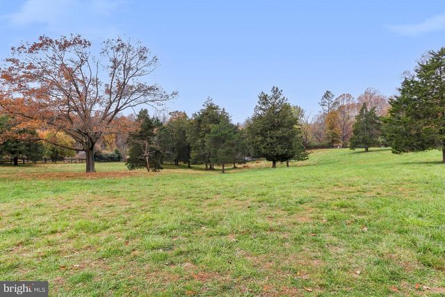 11208 W MONTPELIER RD, Great Falls, VA 22066