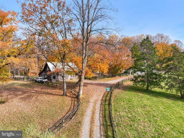 11208 W MONTPELIER RD, Great Falls, VA 22066